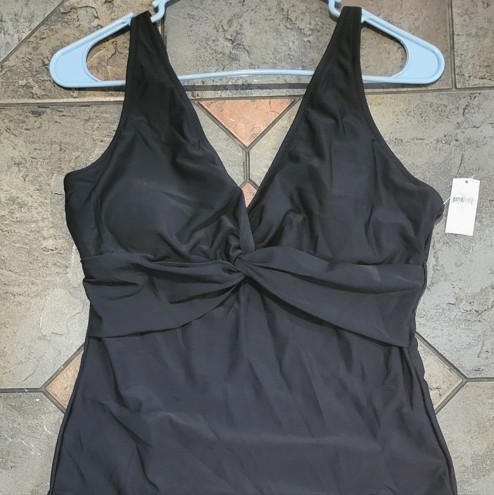 Old Navy Black Women's One Piece Swimsuit